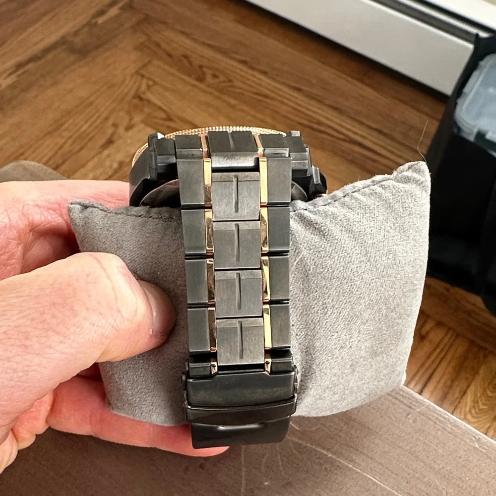 EUC Bulova Precisionist Men's Watch 98D149